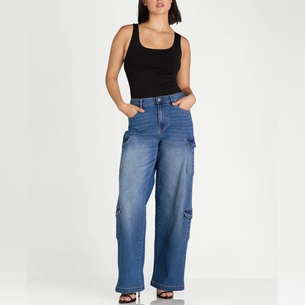 Madden NYC Wide Leg Oversized Cargo Jeans - Large